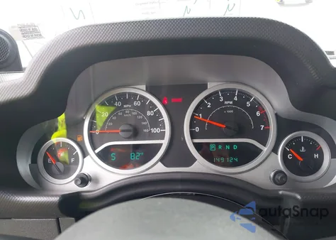 2010 Jeep Wrangler Unlimited Sport z USA, uszkodzony, nr VIN 1J4BA3H19AL121852